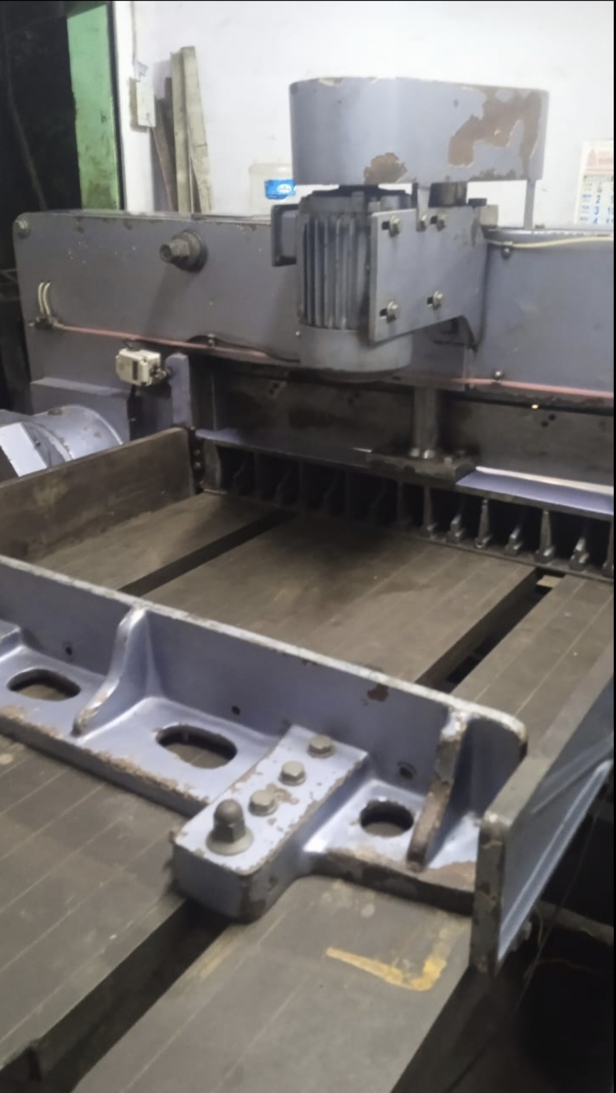 Semi Automatic Cutting Machine 