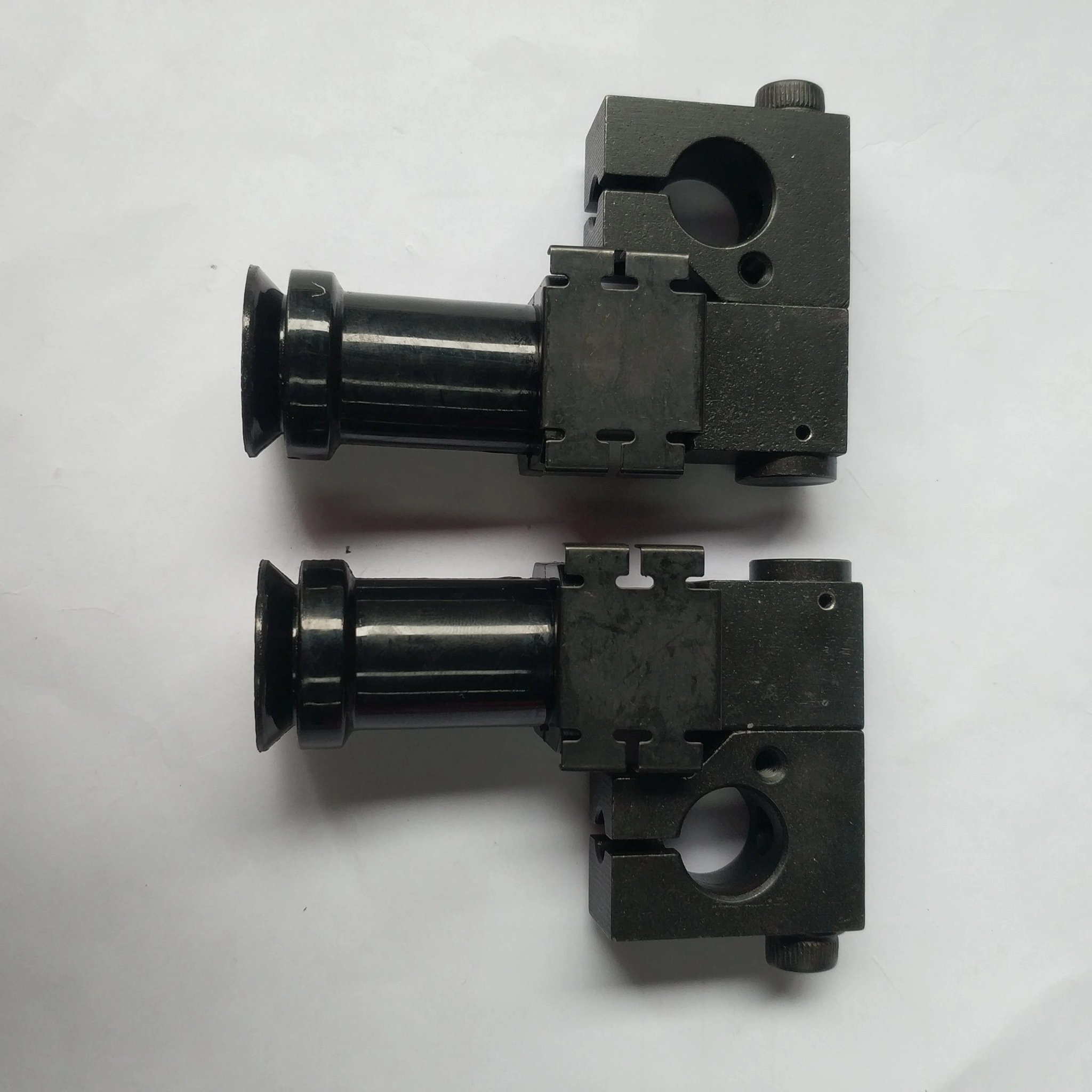 REAR LIFTING SUCKER ASSEMBLY 